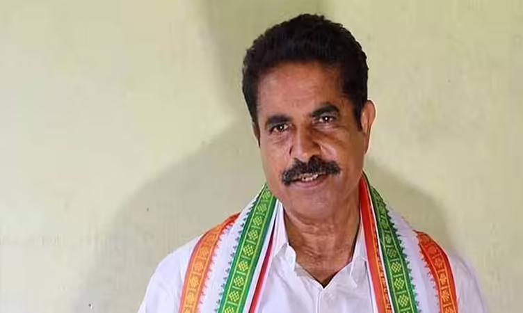 രാഹുൽ മാങ്കൂട്ടത്തിലിനെ പാർട്ടിയിൽ തിരിച്ചെടുക്കുന്ന കാര്യം ചർച്ച ചെയ്ത് തീരുമാനിക്കും: അടൂർ പ്രകാശ്