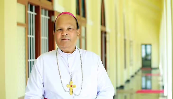 കോഴിക്കോട് രൂപത ഇനി അതിരൂപത; ബിഷപ് വർഗീസ് ചക്കാലക്കലിനെ ആർച്ച് ബിഷപായി ഉയർത്തി