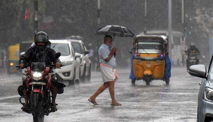 ഒറ്റപ്പെട്ടയിടങ്ങളിൽ ഇടിമിന്നലോടു കൂടിയ മഴയ്ക്ക് സാധ്യത; മൂന്ന് ജില്ലകളിൽ യെല്ലോ അലർട്ട്