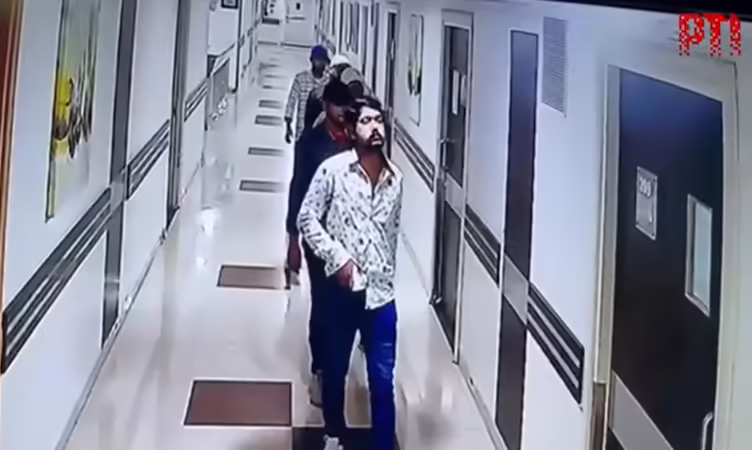 ബിഹാറിൽ ചികിത്സയിലായിരുന്ന ഗുണ്ടാ നേതാവിനെ ആശുപത്രിയിൽ കയറി വെടിവെച്ചു കൊന്നു