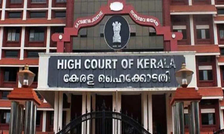 തൃശ്ശൂർ പൂരം വെടിക്കെട്ട് നിയമാനുസൃതം നടത്തുമെന്ന് സർക്കാർ ഹൈക്കോടതിയിൽ