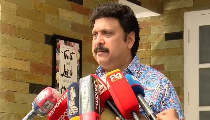 ഡ്രൈവിംഗ് ടെസ്റ്റ് പാസായ ഉടൻ ലൈസൻസ് കയ്യിൽ വരും; മാർച്ച് 31നകം ആർസി ബുക്ക് ഡിജിറ്റലാക്കുമെന്ന് മന്ത്രി