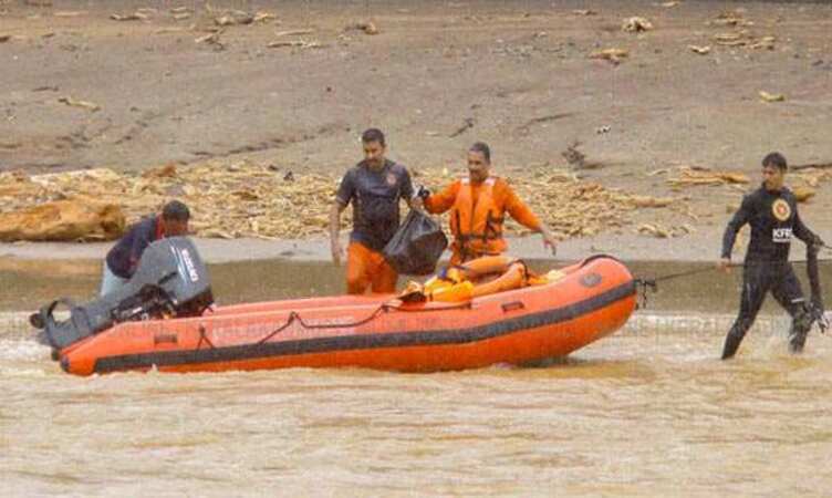 ചാലിയാറിന്റെ തീരത്ത് നിന്ന് രണ്ട് ശരീര ഭാഗങ്ങൾ കൂടി കണ്ടെത്തി