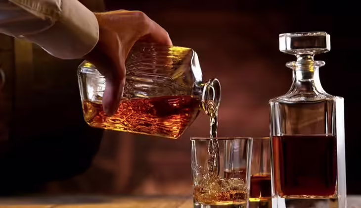 മദ്യം വീട്ടുവാതിൽക്കൽ എത്തില്ല; ഓൺലൈൻ വിൽപ്പന ശുപാർശ അംഗീകരിക്കില്ലെന്ന് സർക്കാർ