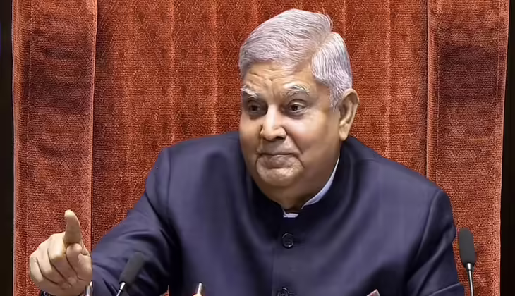 വൈകിട്ട് വരെ സഭ നിയന്ത്രിച്ചു, രാത്രി അപ്രതീക്ഷിത രാജി; ഉപരാഷ്ട്രപതിയുടെ രാജിക്ക് കാരണം കേന്ദ്രവുമായുള്ള തർക്കമോ?