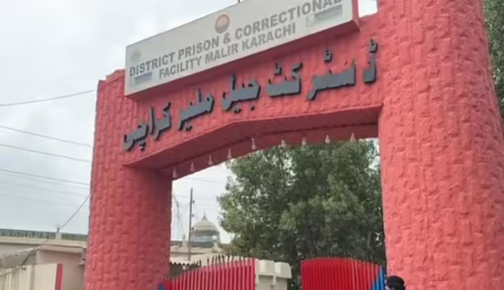 പാക്കിസ്ഥാനിൽ ഭൂകമ്പത്തിൽ ജയിലിന്റെ മതിൽ തകർന്നു; 216 തടവുകാർ ജയിൽ ചാടി