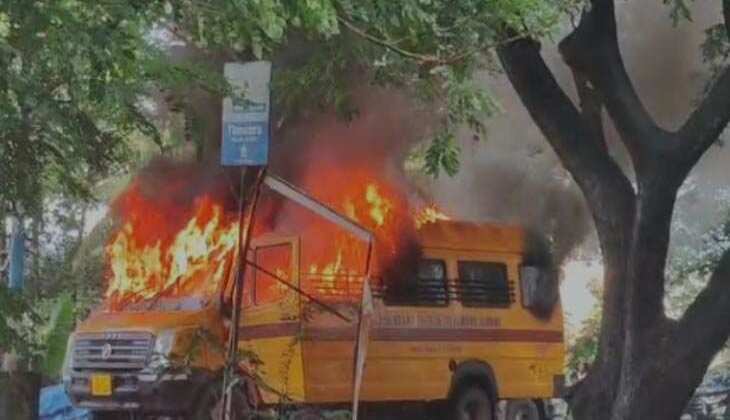 എറണാകുളം കുണ്ടന്നൂരിൽ ഓടിക്കൊണ്ടിരുന്ന സ്‌കൂൾ ബസിന് തീപിടിച്ചു; കുട്ടികൾ സുരക്ഷിതർ