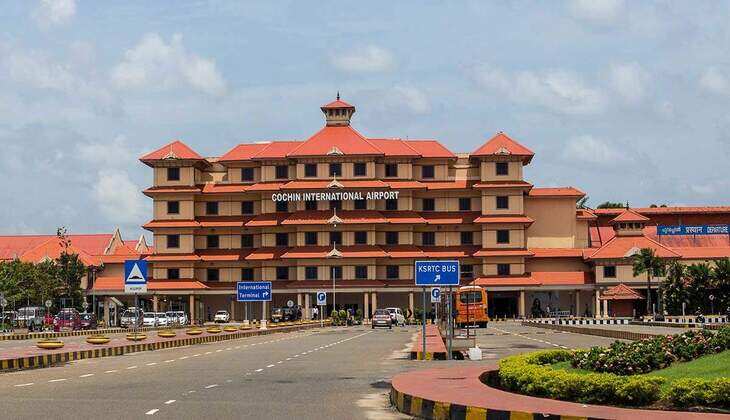 നെടുമ്പാശ്ശേരിയിൽ 42 ലക്ഷം രൂപ വില വരുന്ന സ്വർണവുമായി യാത്രക്കാരൻ പിടിയിൽ