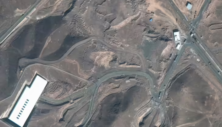 അമേരിക്കക്ക് പിന്നാലെ ഇറാനിലെ ആണവനിലയം ആക്രമിച്ച് ഇസ്രായേലും; ആണവ വികരണം ഇല്ലെന്ന് ഇറാൻ