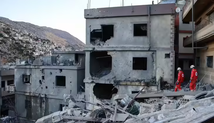 ഗാസയിൽ ഇസ്രായേൽ വ്യോമാക്രമണം; ഹമാസ് നേതാവടക്കം 68 പേർ കൊല്ലപ്പെട്ടു