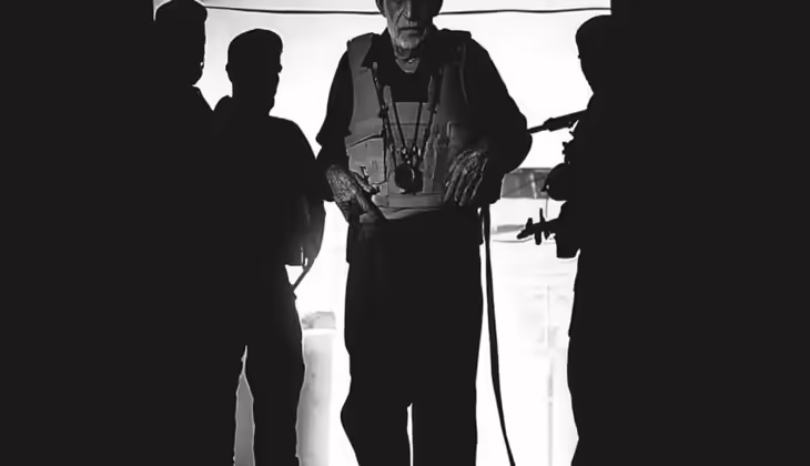 80 വയസ്സുള്ള പലസ്തീൻ വൃദ്ധനെ കൊലപ്പെടുത്തുന്നതിന് മുമ്പ് മനുഷ്യകവചമായി ഉപയോഗിച്ചു; ഇസ്രായേൽ സൈനത്തിന്റെ ക്രൂരതകൾ പുറത്ത് വിട്ട് ഇസ്രായേൽ മീഡിയ