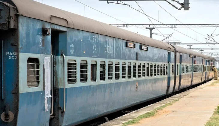 ധൻബാദ്-ആലപ്പുഴ എക്‌സ്പ്രസിന്റെ ശുചിമുറിയിൽ നവജാത ശിശുവിന്റെ മൃതദേഹം കണ്ടെത്തി