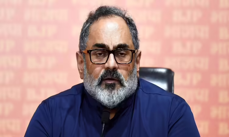 രാഹുൽ മാങ്കൂട്ടത്തിൽ എംഎൽഎ സ്ഥാനം രാജിവെക്കണം; അല്ലെങ്കിൽ ബിജെപി ചെയ്യേണ്ടത് ചെയ്യും: രാജീവ് ചന്ദ്രശേഖർ