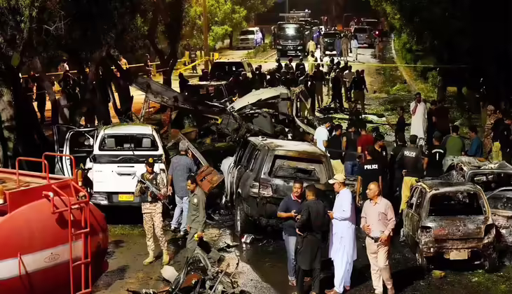 കറാച്ചി വിമാനത്താവളത്തിന് സമീപം സ്‌ഫോടനം; രണ്ട് ചൈനീസ് തൊഴിലാളികൾ കൊല്ലപ്പെട്ടു