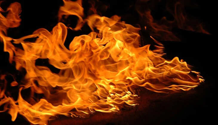 ജപ്തി നടപടിക്കായി ബാങ്ക് ഉദ്യോഗസ്ഥർ എത്തി; പട്ടാമ്പിയിൽ മണ്ണെണ്ണ ഒഴിച്ച് തീ കൊളുത്തി വീട്ടമ്മ, ഗുരുതര പരുക്ക്
