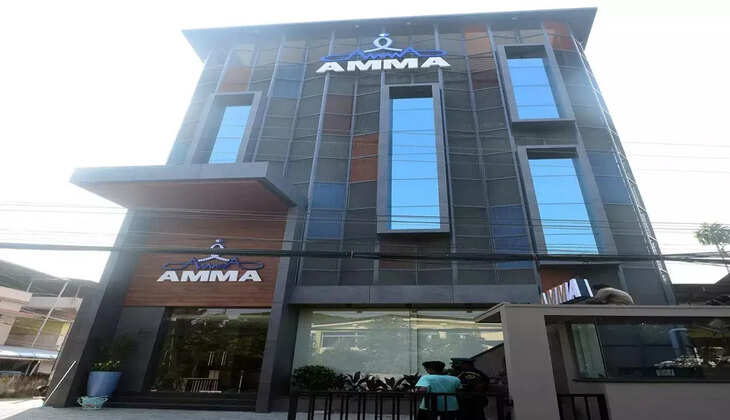 ആഭ്യന്തര വിഷയങ്ങൾ മാധ്യമങ്ങൾക്ക് മുന്നിൽ പറയരുത്; താരങ്ങൾക്ക് വിലക്കുമായി അമ്മ