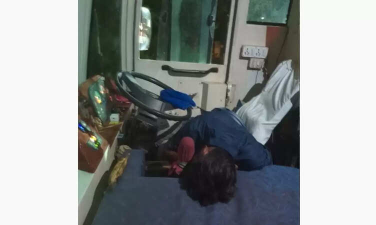 vazhikkadavu bus